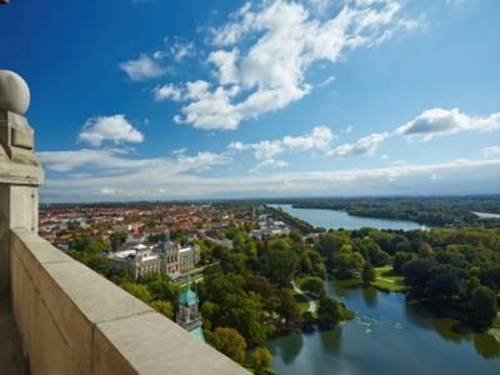 Blick vom Rathausturm in Richtung Maschsee